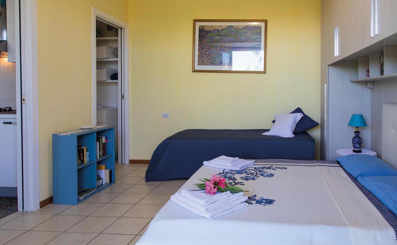 Bed and Breakfast Casa "La Conchiglia" Чивитанова-Марке Экстерьер фото