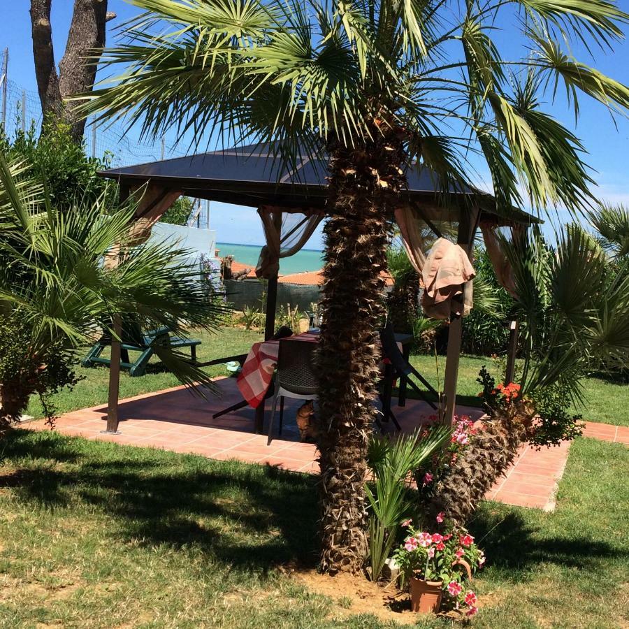 Bed and Breakfast Casa "La Conchiglia" Чивитанова-Марке Экстерьер фото